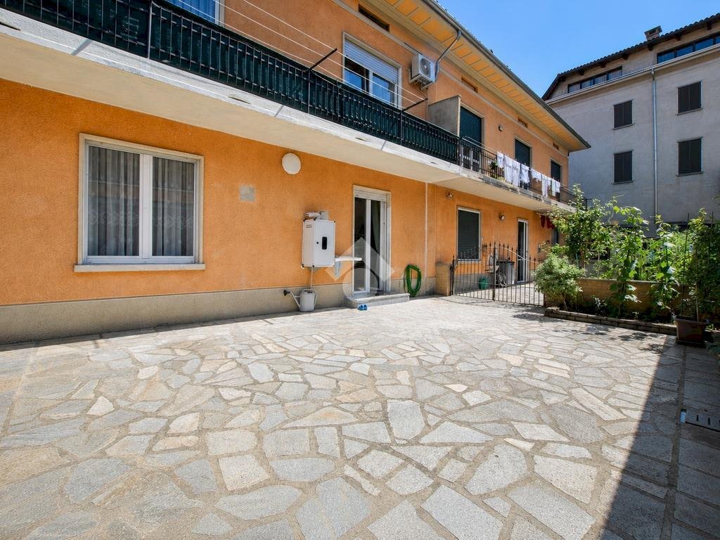 Casa indipendente Vicolo Garavoglie, Cigliano - foto 1