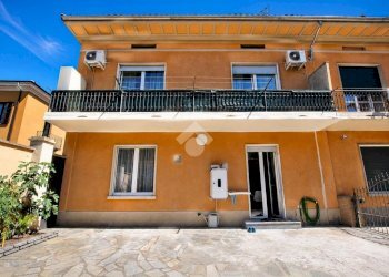Casa indipendente Vicolo Garavoglie, Cigliano - foto 2