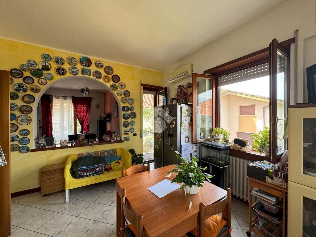 Three-room apartment Via Cervino, Oleggio - photo 1