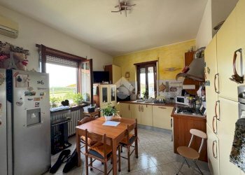 Three-room apartment Via Cervino, Oleggio - photo 3