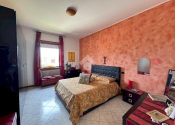 Three-room apartment Via Cervino, Oleggio - photo 19
