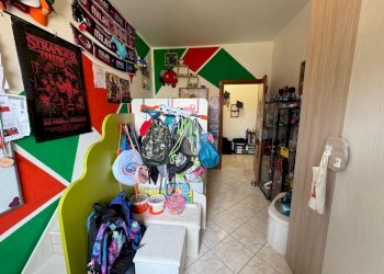 Three-room apartment Via Cervino, Oleggio - photo 26