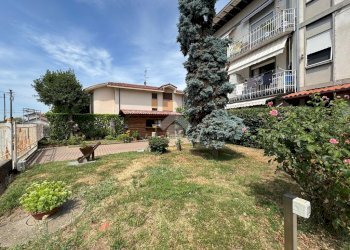 Three-room apartment Via Cervino, Oleggio - photo 30