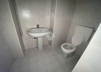 Negozio Via San Francesco, Saluzzo - foto 17
