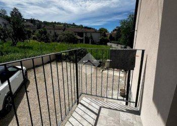 Four-room apartment Via Barbaresco, Alba - photo 3