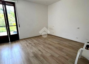 Four-room apartment Via Barbaresco, Alba - photo 10