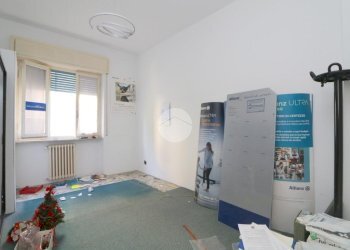 Three-room apartment Via San Carlo Borromeo, Rho - photo 19