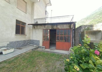 Four-room apartment via Circonvallazione, 73, Verrès - photo 20