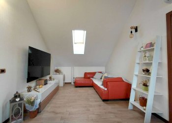 Three-room apartment Mezzago - photo 7