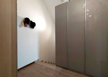 Three-room apartment Mezzago - photo 10