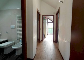Three-room apartment Mezzago - photo 12