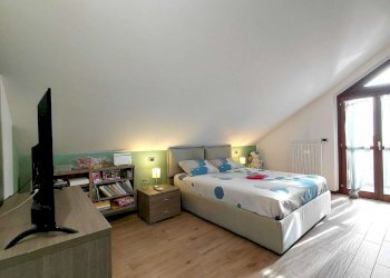Three-room apartment Mezzago - photo 13