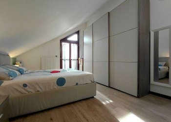 Three-room apartment Mezzago - photo 15