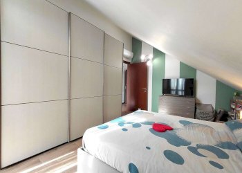 Three-room apartment Mezzago - photo 17