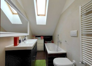 Three-room apartment Mezzago - photo 18