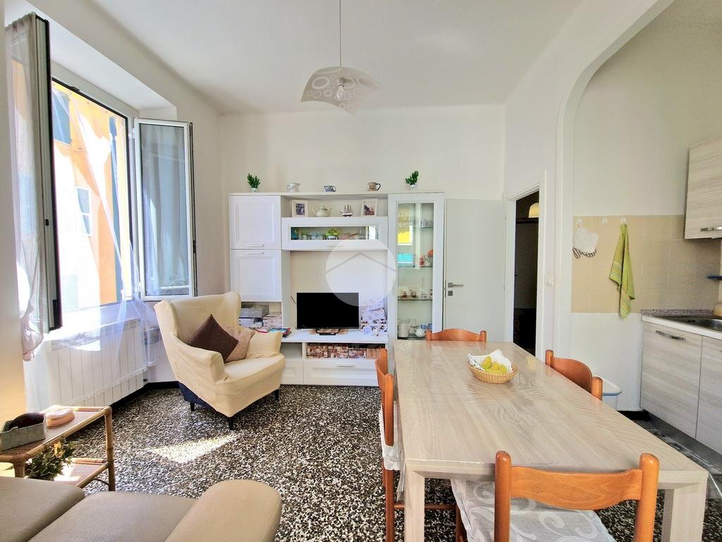 Four-room apartment Via Dolceacqua, Genova (neighborhood Palmaro) - photo 1