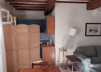 Two-room apartment Modena (neighborhood Centro Storico) - photo 4