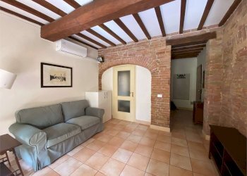 Two-room apartment Modena (neighborhood Centro Storico) - photo 28