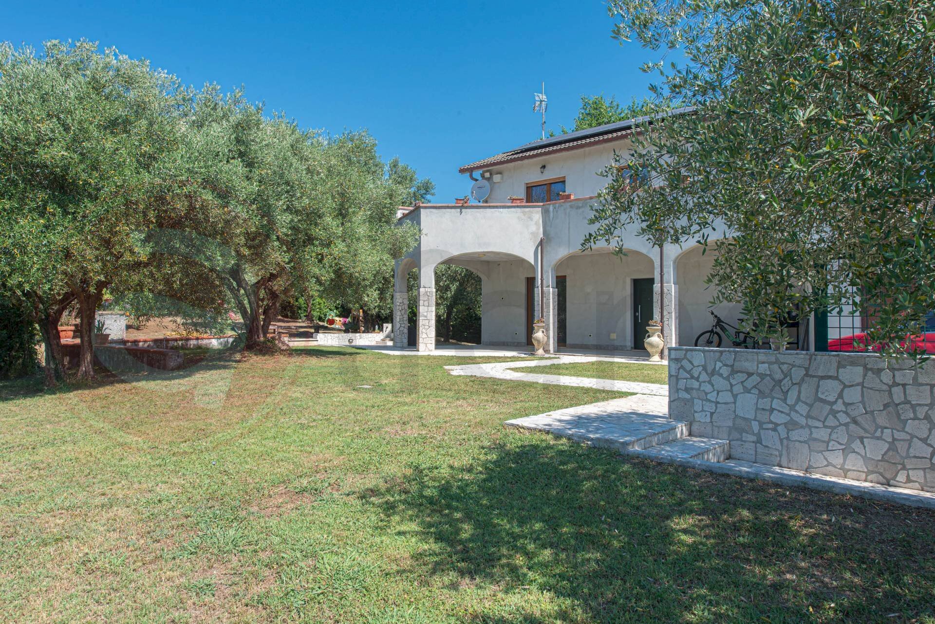 Foto 1 - Villa Via Starnelle
 
53, Ceccano - photo 1