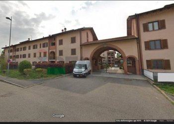 Edificio all\'aperto - Box VIA MADONNA
 
61, San Martino Siccomario - photo 5