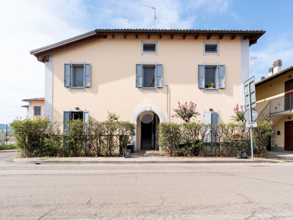 Appartamento Via magazzino, Valsamoggia (zona San Lazzaro) - foto 1