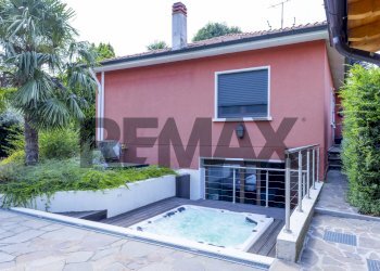 Casa all\'aperto - Villa VIA GIROLA
 
10, Besano - photo 12