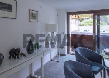 Soggiorno - Villa VIA GIROLA
 
10, Besano - photo 13