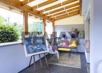 Terrazza - Villa VIA GIROLA
 
10, Besano - photo 16