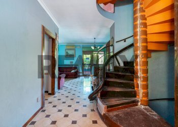 Scale - Villa Via Folgaria
100, Roma - photo 12