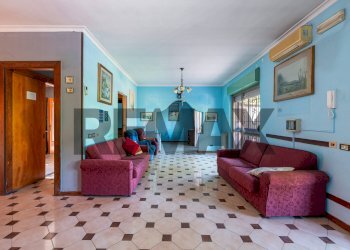 Soggiorno - Villa Via Folgaria
100, Roma - photo 13