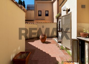 Terrazza - Villa Via Folgaria
100, Roma - photo 26