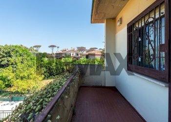 Balcone - Villa Via Folgaria
100, Roma - photo 35
