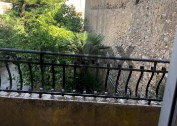 Balcone - Villa Via Santa Maria Goretti
 
23, Caltagirone - foto 3
