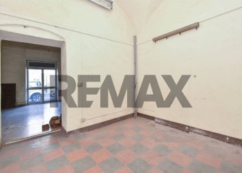 Stanza vuota - Negozio Via Messina
 
545, Catania - foto 21