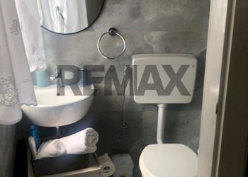 Bagno - Three-room apartment Via Pollicino
 
3, Caltagirone - photo 17
