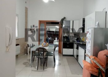 Cucina - Casa indipendente Via Luigi Einaudi
 
10, Biancavilla - foto 3