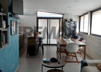 Sala da pranzo - Casa indipendente Via Luigi Einaudi
 
10, Biancavilla - foto 4