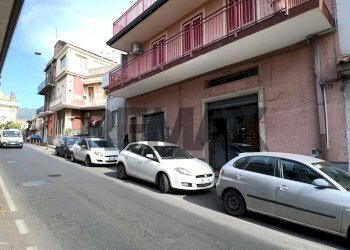 Edificio all\'aperto - Shop Via Giuseppe Mazzini
5/7, Santa Venerina - photo 4