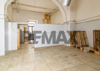 Stanza vuota - Quadrilocale Via Ospedale Vecchio
 
2, Catania - foto 2