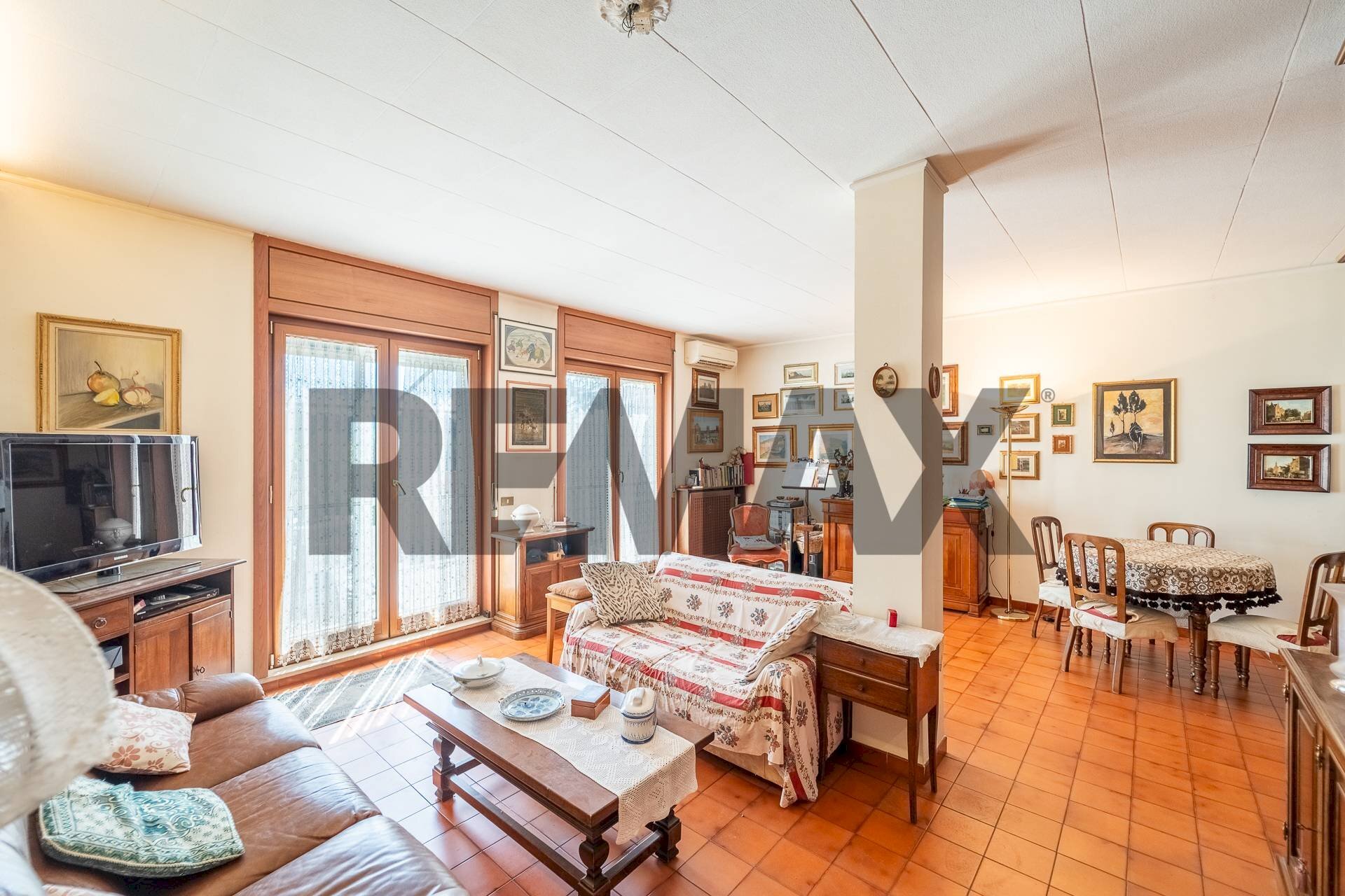 Sala da pranzo - Quadrilocale Via Guido Da Verona
70, Roma - foto 3