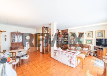 Sala da pranzo - Quadrilocale Via Guido Da Verona
70, Roma - foto 5