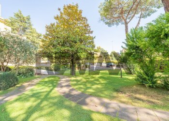 Giardino - Quadrilocale Via Guido Da Verona
70, Roma - foto 29