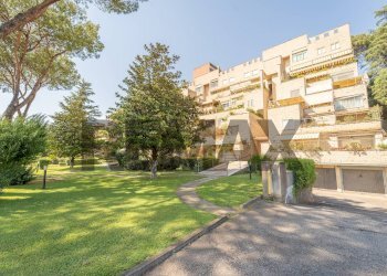 Edificio all\'aperto - Quadrilocale Via Guido Da Verona
70, Roma - foto 31