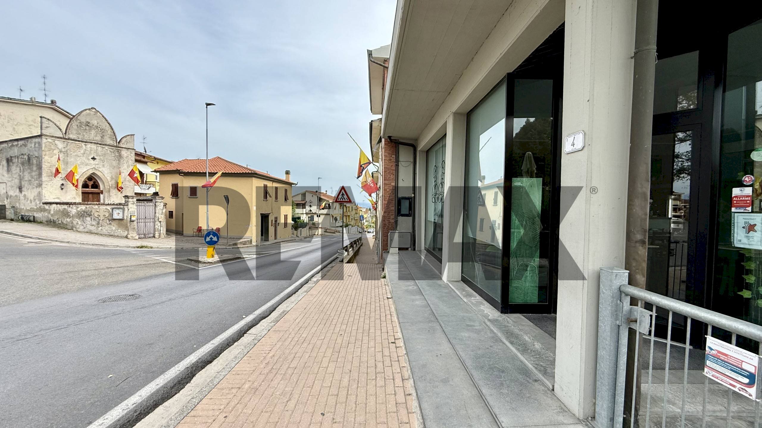 Edificio all\'aperto - Attività Commerciale Via Provinciale Cerretese
4, Cerreto Guidi - foto 3