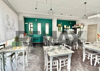Sala da pranzo - Attività Commerciale Via Provinciale Cerretese
4, Cerreto Guidi - foto 5