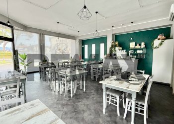 Sala da pranzo - Attività Commerciale Via Provinciale Cerretese
4, Cerreto Guidi - foto 10