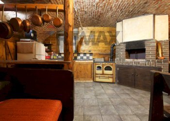 Soggiorno - Semi-detached house Via Caviglione
 
59, Pont-Canavese - photo 2