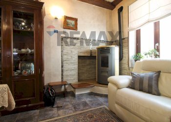 Soggiorno - Semi-detached house Via Caviglione
 
59, Pont-Canavese - photo 11
