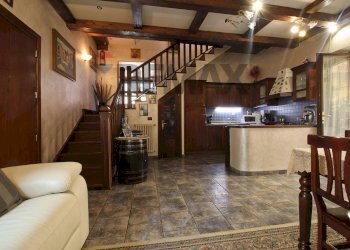 Scale - Semi-detached house Via Caviglione
 
59, Pont-Canavese - photo 12