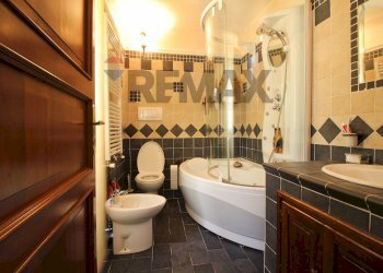 Bagno - Semi-detached house Via Caviglione
 
59, Pont-Canavese - photo 16